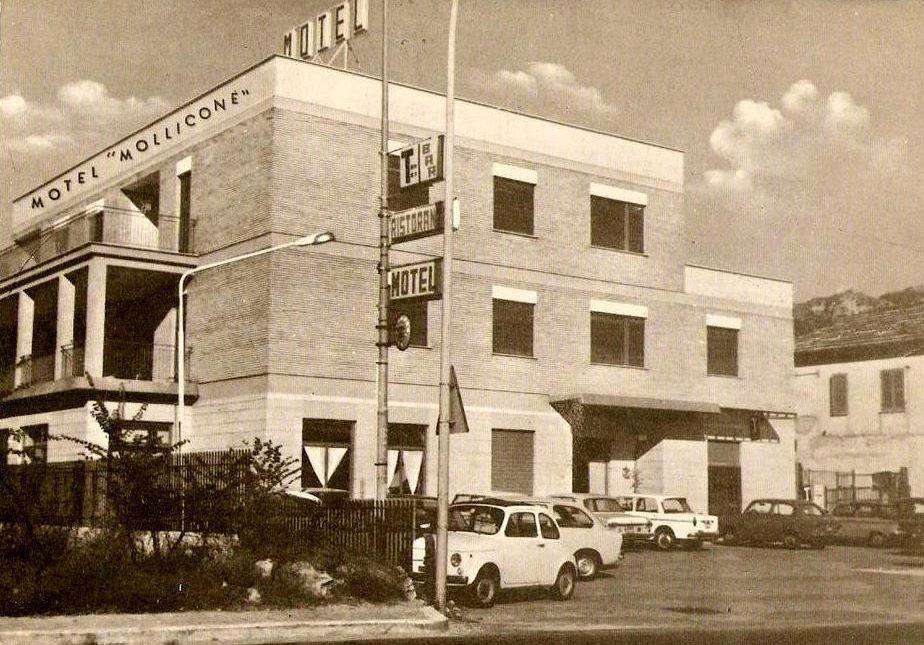 MOTEL MOLLICONE